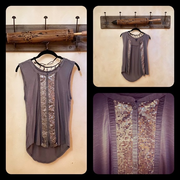 American Eagle Outfitters Tops - 🪘3/$35 🦅 AMERICAN EAGLE OUTFITTERS Grey Sequins & Ruffles Tank Top/Vest-XS